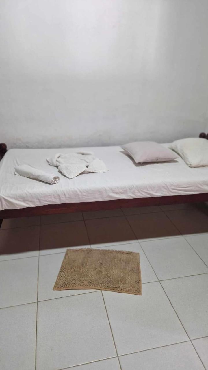 Damith Guest House Unawatuna Eksteriør billede