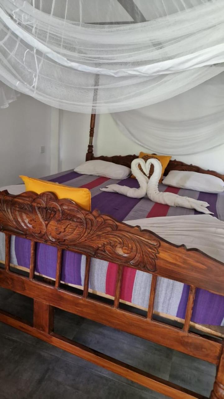 Damith Guest House Unawatuna Eksteriør billede