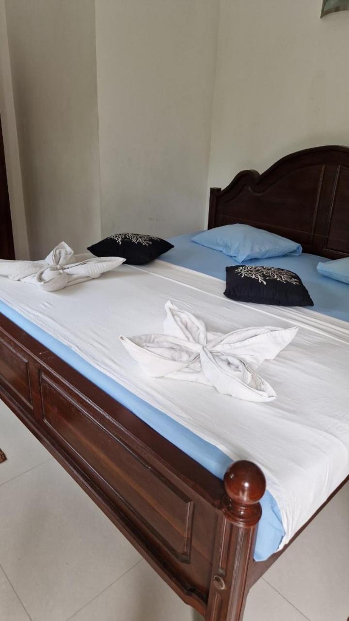 Damith Guest House Unawatuna Eksteriør billede