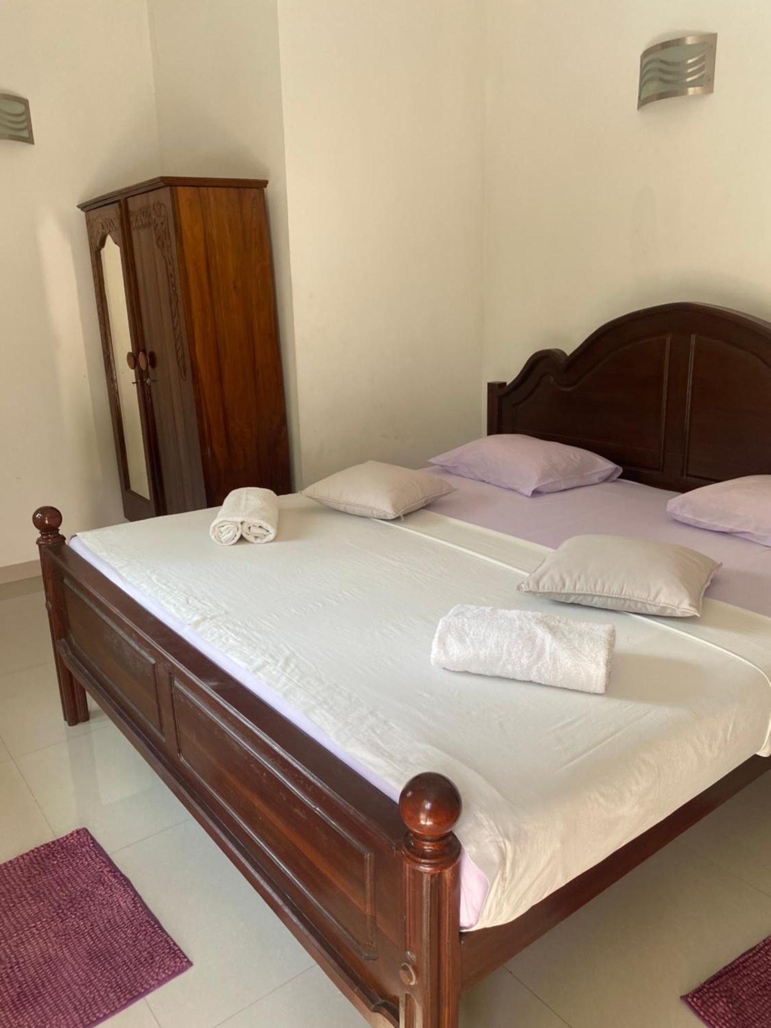 Damith Guest House Unawatuna Eksteriør billede
