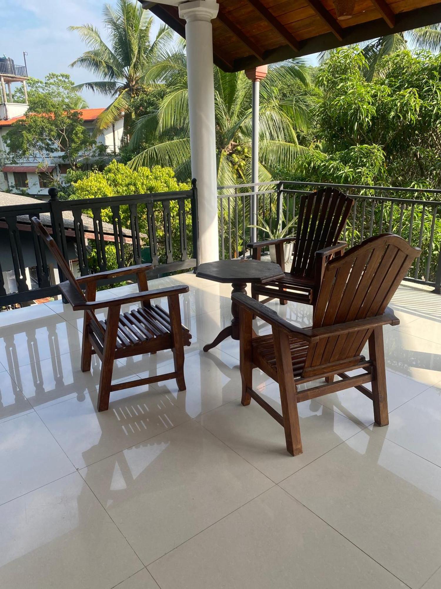 Damith Guest House Unawatuna Eksteriør billede