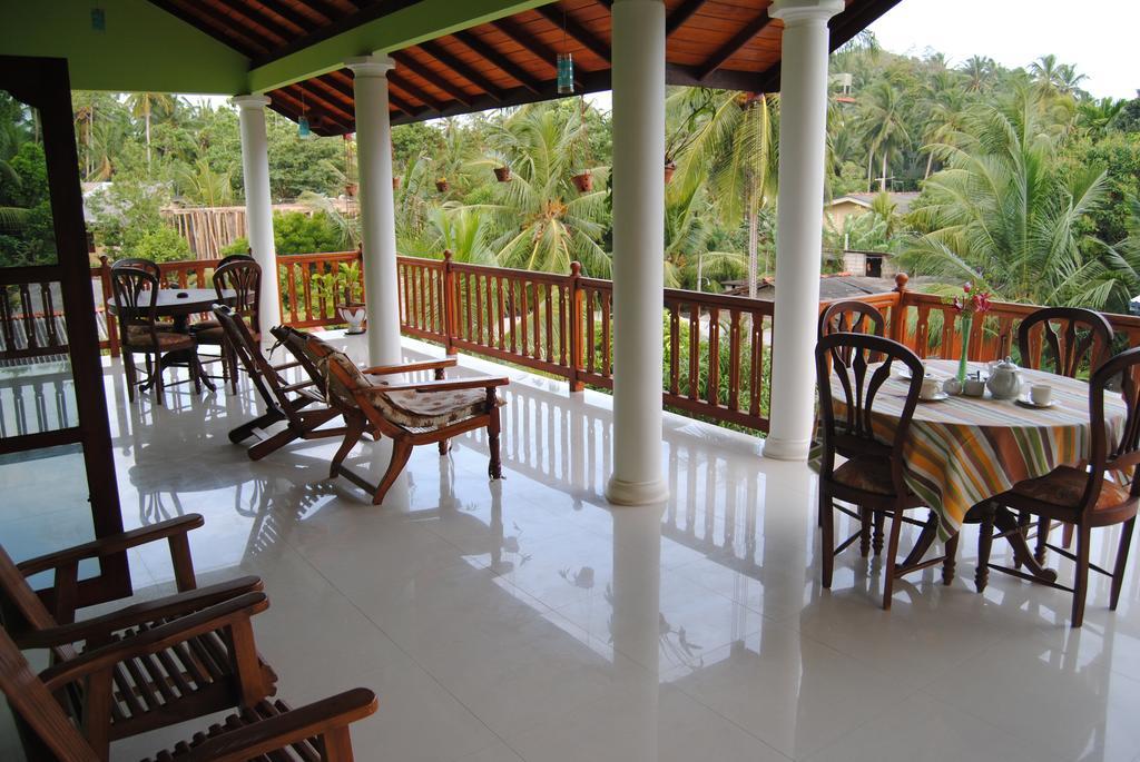 Damith Guest House Unawatuna Eksteriør billede