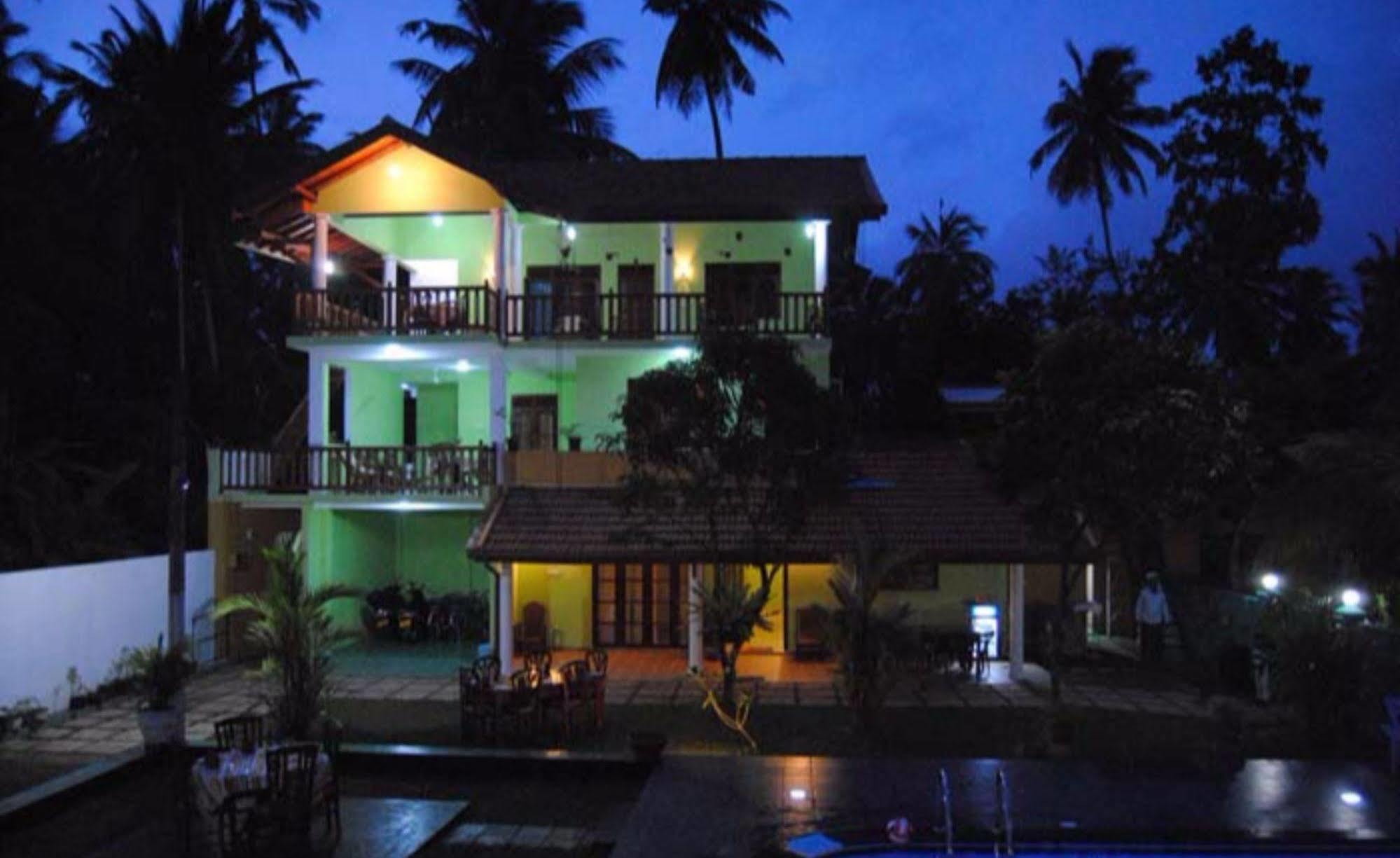 Damith Guest House Unawatuna Eksteriør billede