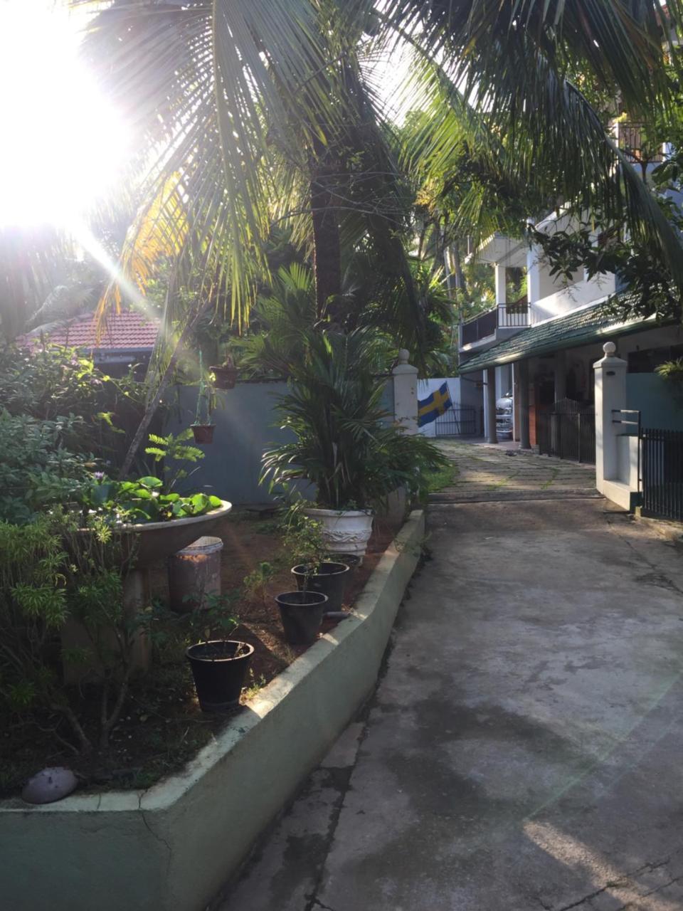 Damith Guest House Unawatuna Eksteriør billede