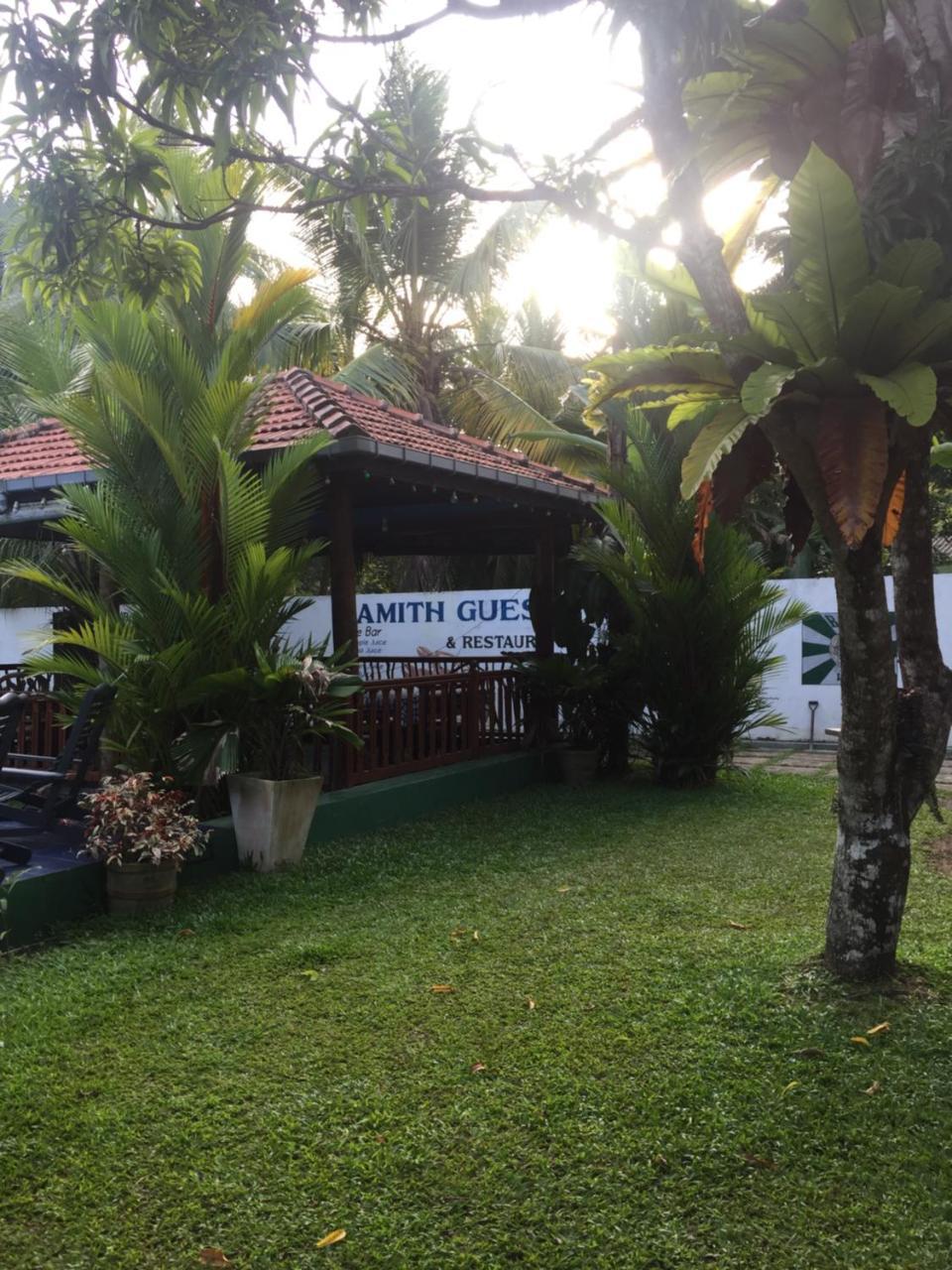 Damith Guest House Unawatuna Eksteriør billede